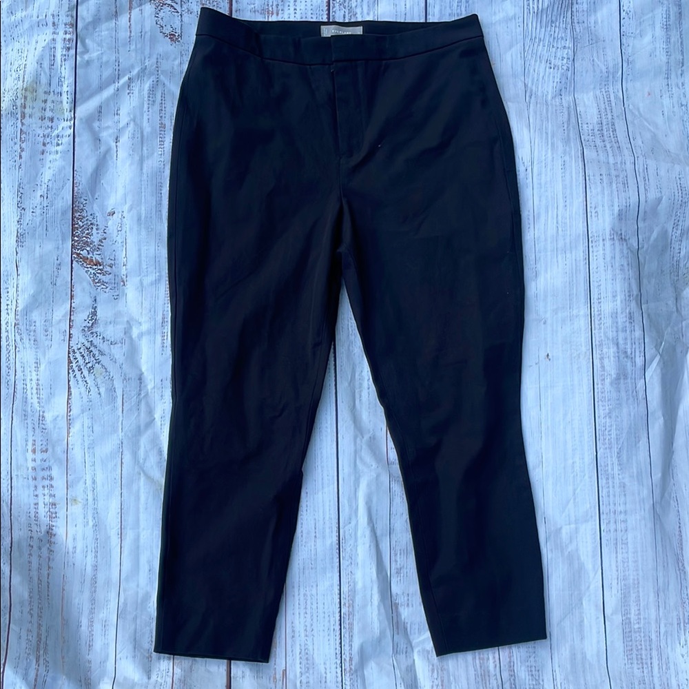 Everlane Black Straight-Leg Crop Pants